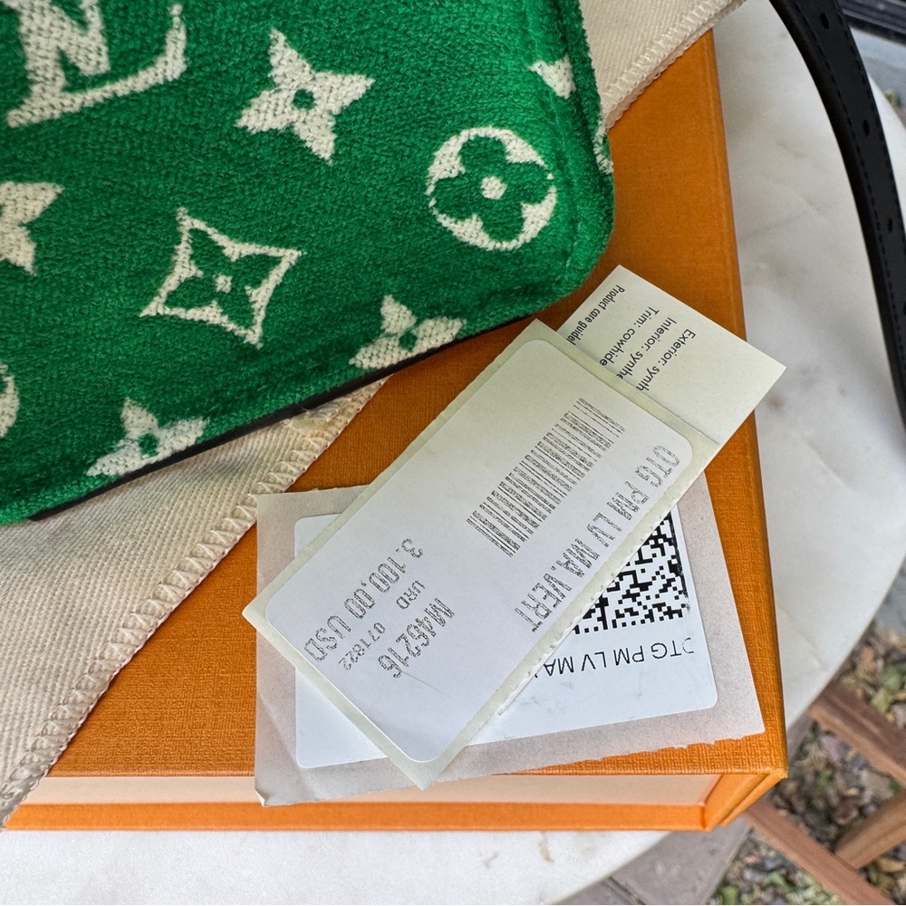 Louis Vuitton Monogram Velvet OnTheGo PM - Picture 16 of 16